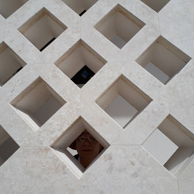 沖縄発祥の地、空手デザイン