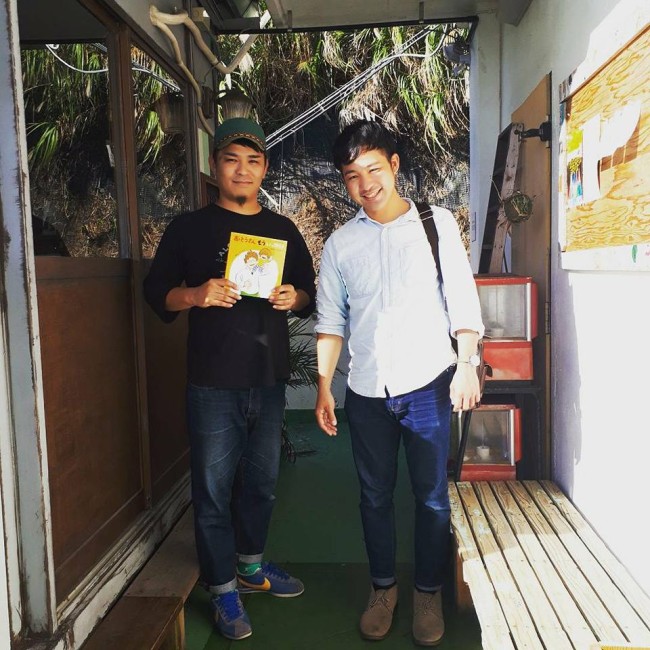 絵本屋さんのロゴデザイン